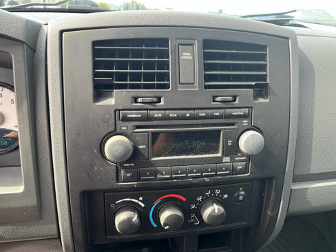 Used 2005 Dodge Dakota ST image 19