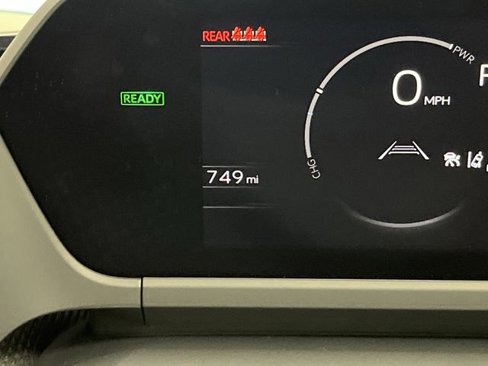Used 2024 Toyota bZ4X XLE w/ Weather Package image 6