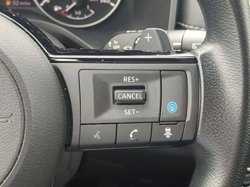 Used 2023 Nissan Rogue SV image 22