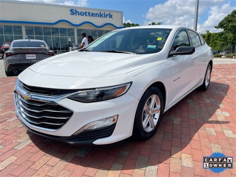 Used 2021 Chevrolet Malibu LS image 1