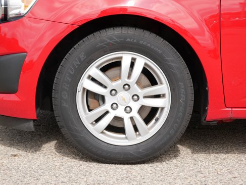 Used 2012 Chevrolet Sonic LS image 7