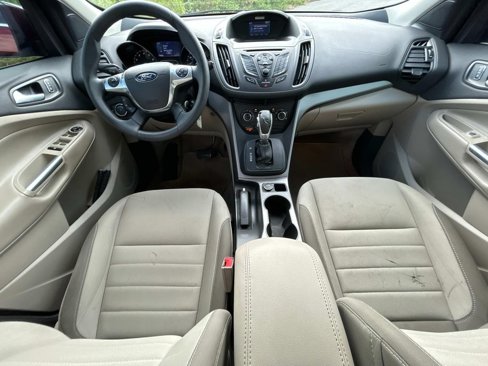 Used 2015 Ford Escape SE image 12
