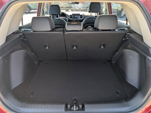 Used 2022 Hyundai Venue Limited image 6