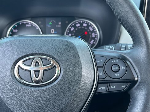 Used 2020 Toyota RAV4 XLE image 15