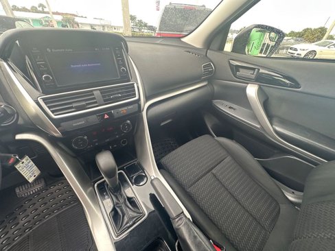 Used 2020 Mitsubishi Eclipse Cross ES image 12