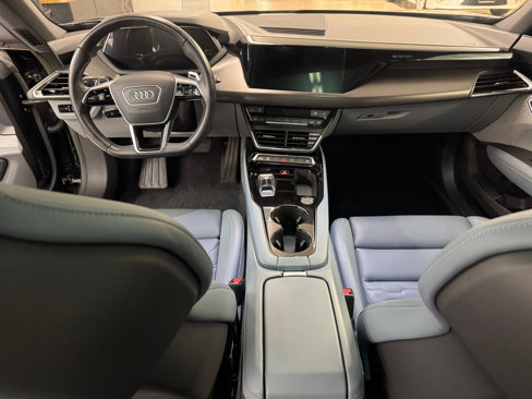 Used 2022 Audi e-tron GT Premium Plus image 10