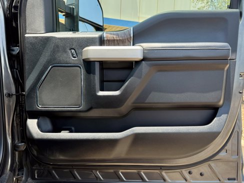 Used 2017 Ford F350 Lariat w/ Tow Technology Bundle image 30
