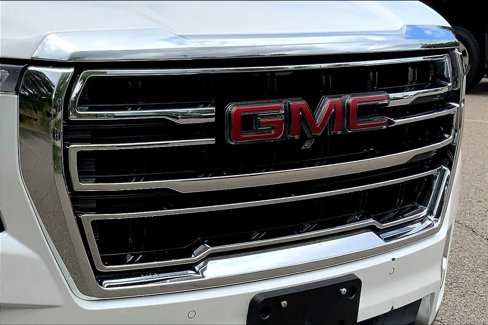 Used 2021 GMC Yukon XL SLT w/ SLT Premium Package image 28