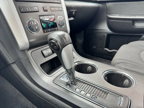 Used 2010 Chevrolet Traverse LT w/ Personal Connectivity Package image 22