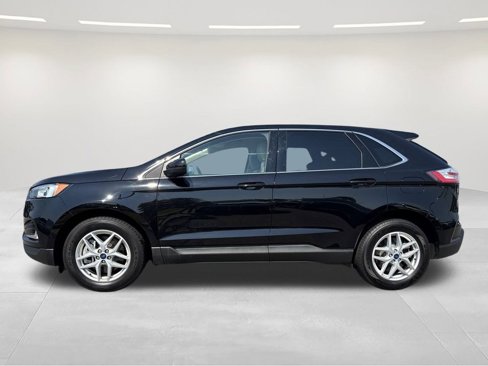Used 2022 Ford Edge SEL w/ Convenience Package image 2