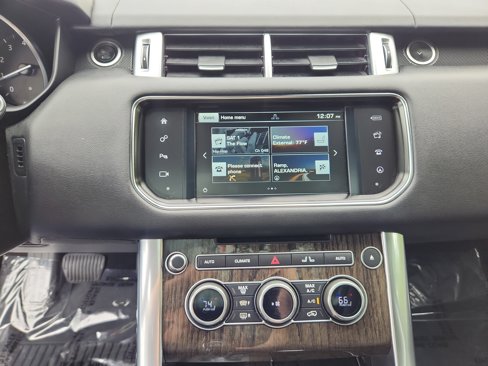 Used 2016 Land Rover Range Rover Sport HSE image 17
