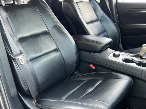 Used 2017 Jeep Grand Cherokee Limited image 17