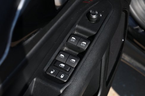Used 2022 Jeep Compass Trailhawk image 30