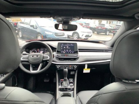 New 2025 Jeep Compass Latitude w/ Sun and Sound Group image 23