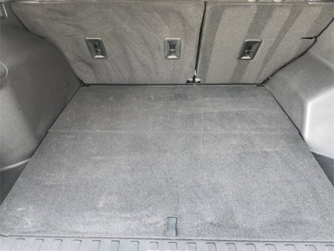 Used 2023 Chevrolet Equinox LT w/ Driver Convenience Package image 32