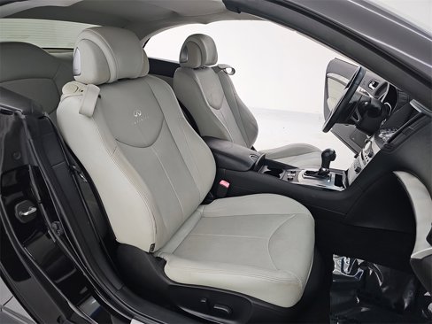 Used 2014 INFINITI Q60 Convertible w/ Sport Package image 12
