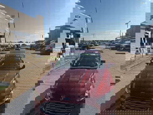 Used 2014 Ford Fusion SE image 2