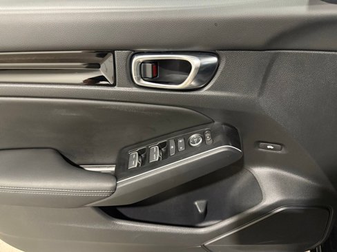Used 2025 Honda Civic Sport image 13