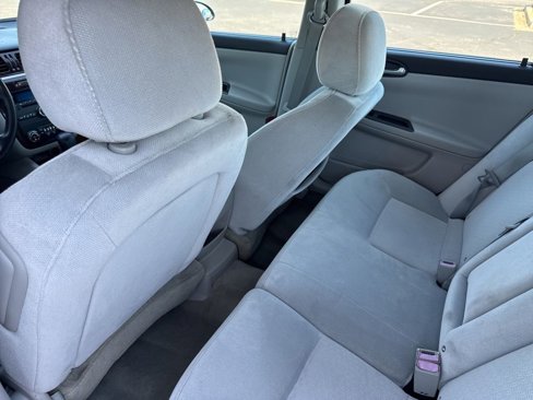 Used 2014 Chevrolet Impala LT w/ LT Sunroof Package image 13