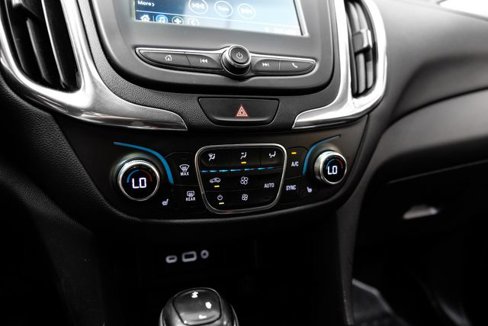 Used 2019 Chevrolet Equinox LT image 38