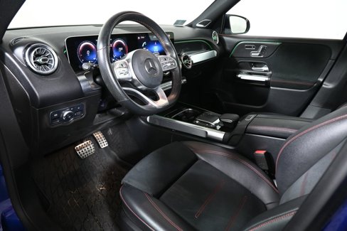 Used 2021 Mercedes-Benz GLB 250 4MATIC image 4