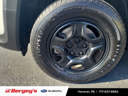 Used 2021 Jeep Renegade Sport image 17