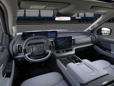 New 2025 Ford Expedition Max Platinum image 9