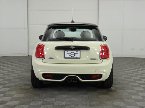 Used 2017 MINI Cooper S image 6