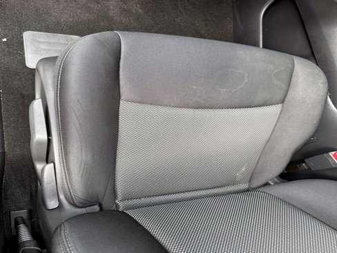 Used 2020 Nissan Pathfinder S image 9