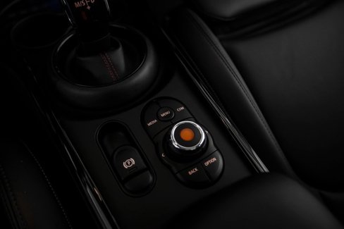 Used 2020 MINI Cooper Clubman S image 30