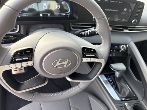 New 2025 Hyundai Elantra Sport image 8