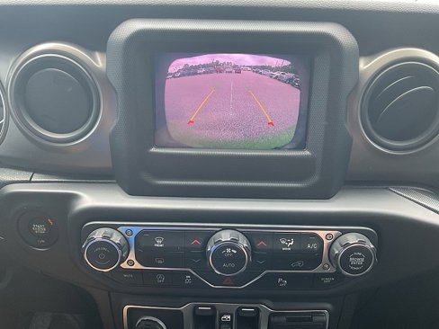 Used 2020 Jeep Wrangler Unlimited Sport S image 17