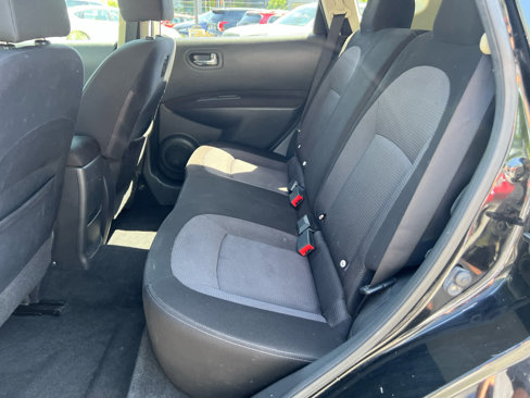Used 2013 Nissan Rogue SV image 25
