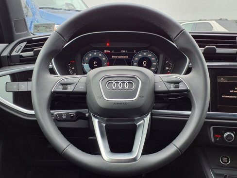 New 2025 Audi Q3 2.0T Premium image 11