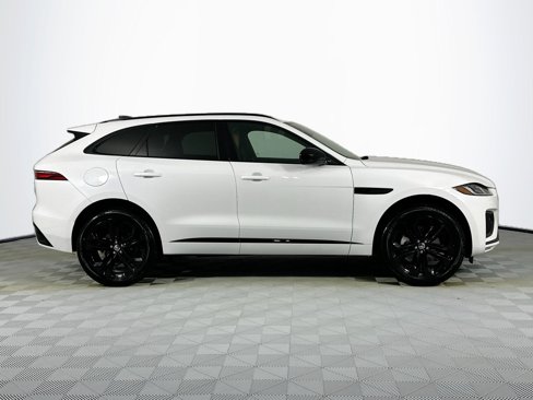 Used 2025 Jaguar F-PACE R-Dynamic S image 4