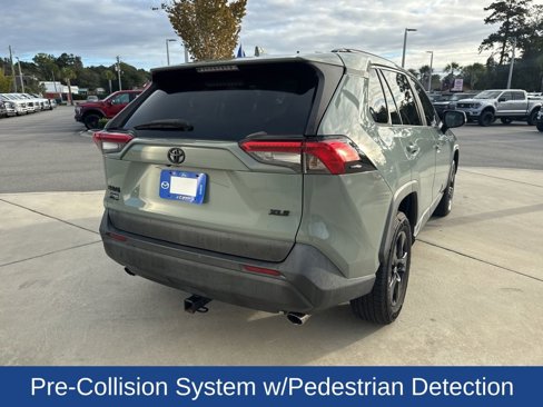 Used 2020 Toyota RAV4 XLE image 10