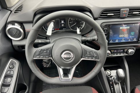 New 2025 Nissan Versa SR w/ Trunk Package image 11