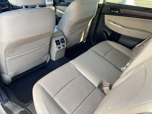 Used 2017 Subaru Outback 2.5i Limited w/ Popular Package #5 image 19