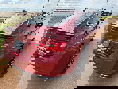 Used 2025 Chevrolet Malibu RS image 4