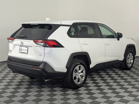 Used 2023 Toyota RAV4 LE image 5