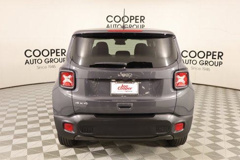 Used 2023 Jeep Renegade Latitude image 22
