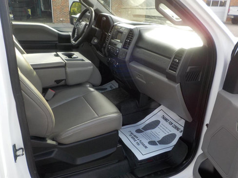 Used 2017 Ford F250 XL w/ Power Equipment Group image 19