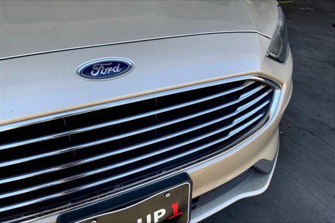 Used 2019 Ford Fusion SE image 28