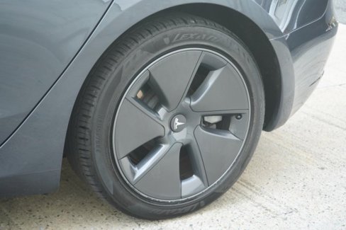 Used 2021 Tesla Model 3 Long Range image 16