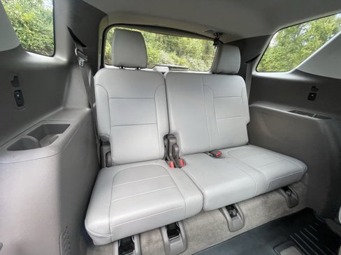 Used 2018 Chevrolet Traverse LT image 16