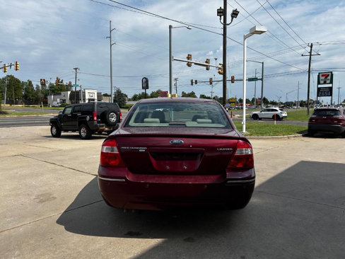 Used 2005 Ford Five Hundred Limited image 4