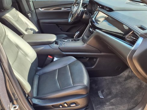 Used 2020 Cadillac XT6 Sport image 16