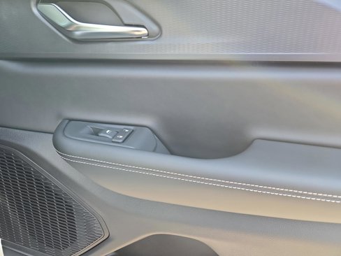 New 2025 Jeep Grand Cherokee Altitude image 70