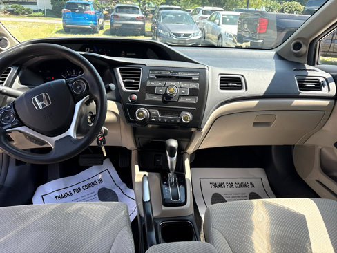 Used 2013 Honda Civic Hybrid Sedan image 25