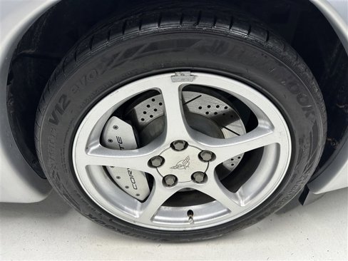 Used 2000 Chevrolet Corvette Coupe image 14
